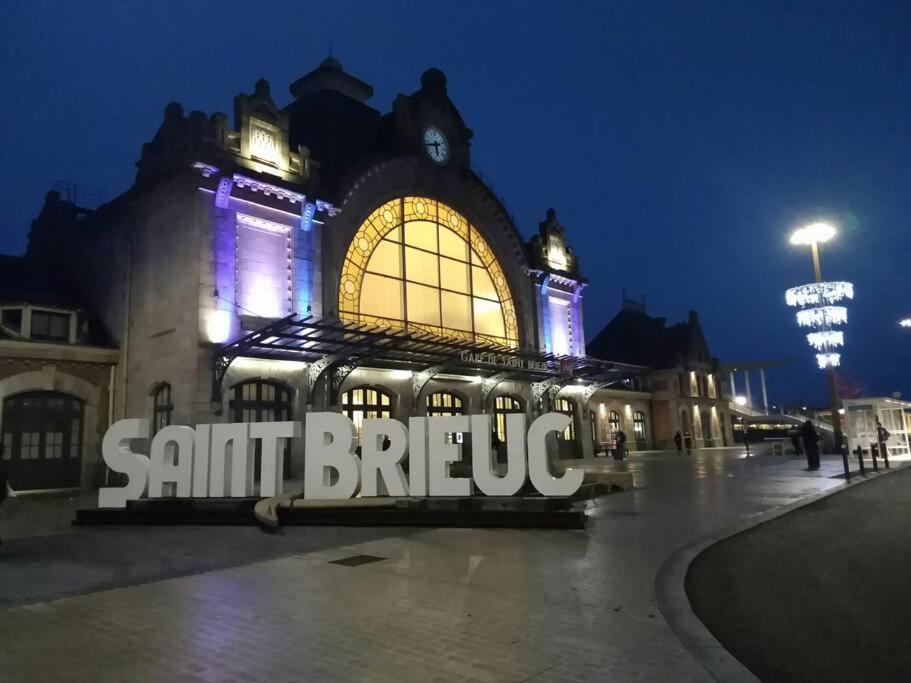 Destelle Appart Proche Gare Saint-Brieuc Dış mekan fotoğraf